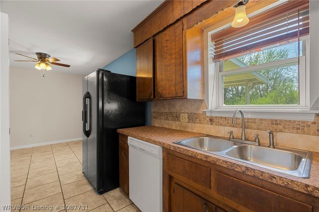 407 Wyndy Height Drive, Charleston, AR 72933