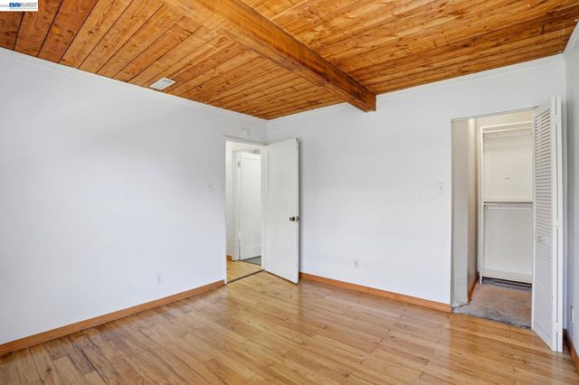 2102 Overhill Rd, Concord, CA 94520