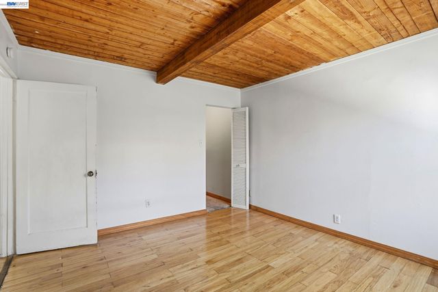 2102 Overhill Rd, Concord, CA 94520