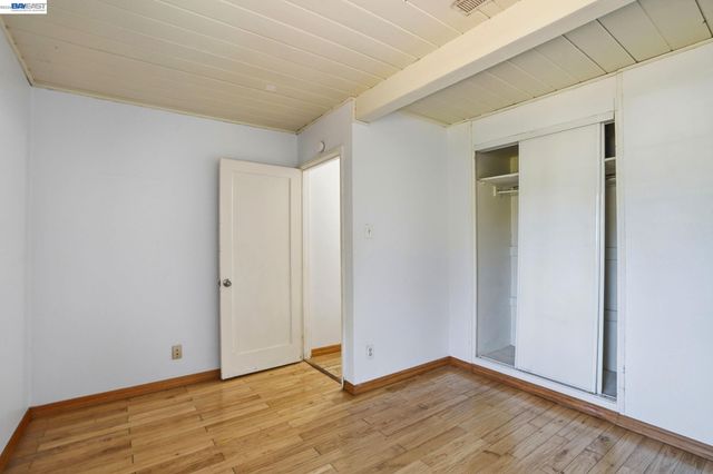 2102 Overhill Rd, Concord, CA 94520