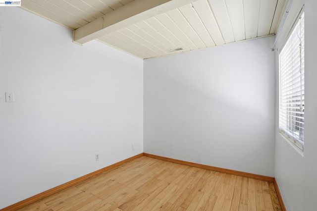 2102 Overhill Rd, Concord, CA 94520