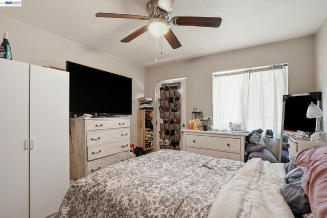 2102 Overhill Rd, Concord, CA 94520