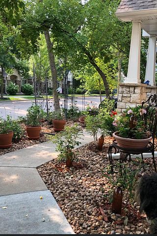 626 Willoughby Way W, Hopkins, MN 55305