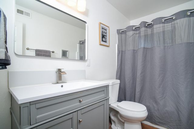 5213 Diablo Rd, Sacramento, CA 95842