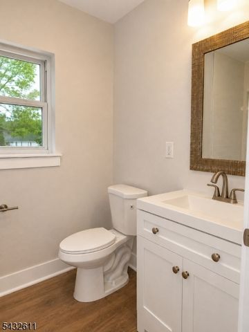 7 Lorettacong Dr, Jefferson Twp., NJ 07849