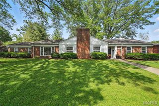 9063 Monmouth Drive, St Louis, MO 63117