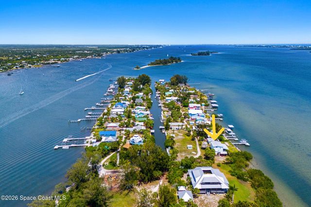 25 Vip Island B, Grant-valkaria, FL 32949