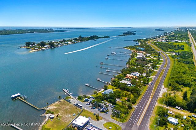 25 Vip Island B, Grant-valkaria, FL 32949