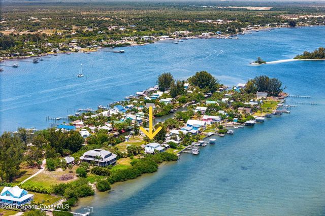 25 Vip Island B, Grant-valkaria, FL 32949