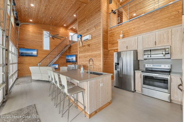 25 Vip Island B, Grant-valkaria, FL 32949