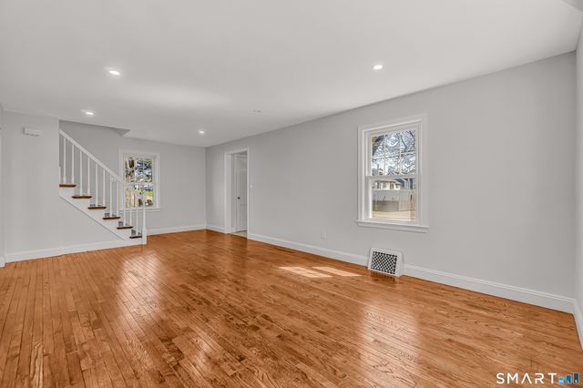 130 Greenfield Avenue, Stratford, CT 06614