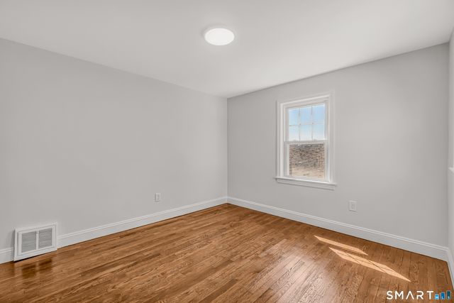 130 Greenfield Avenue, Stratford, CT 06614