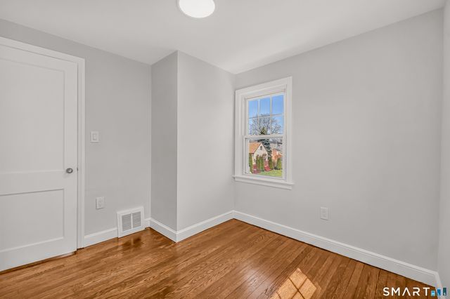 130 Greenfield Avenue, Stratford, CT 06614