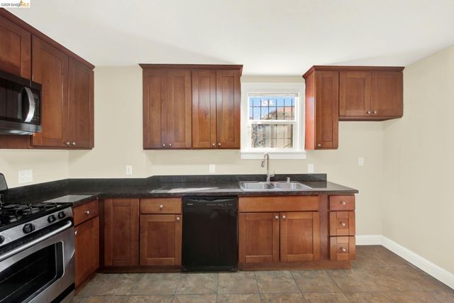 2681 79Th Ave, Oakland, CA 94605