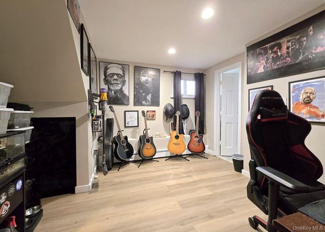 21A Thorney Avenue, Huntington Station, NY 11746