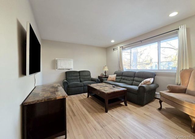 21A Thorney Avenue, Huntington Station, NY 11746