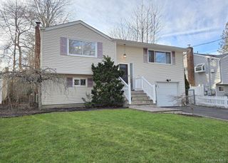 21A Thorney Avenue, Huntington Station, NY 11746