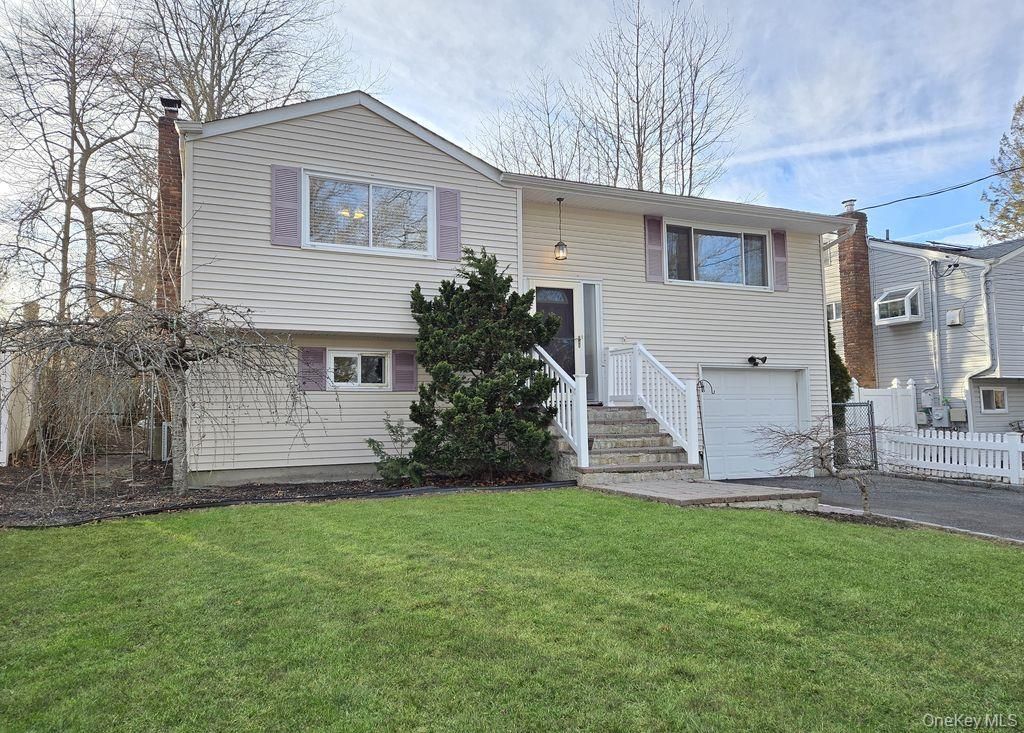 21A Thorney Avenue, Huntington Station, NY 11746