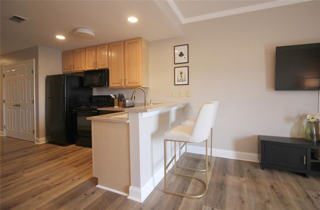 215 W COLLEGE AVENUE 511, Tallahassee, FL 32301