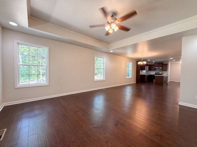 1023 Chris Dr, Portland, TN 37148