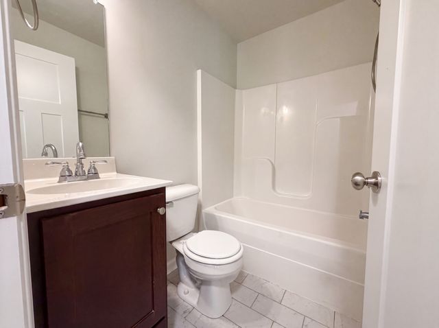 1023 Chris Dr, Portland, TN 37148