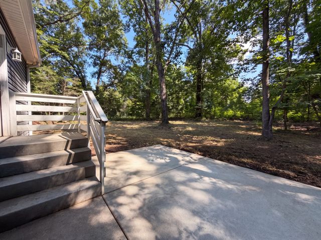1023 Chris Dr, Portland, TN 37148
