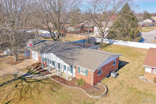 5 Weigela Court, Swansea, IL 62226