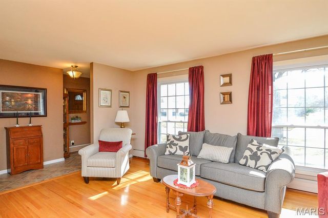 5 Weigela Court, Swansea, IL 62226