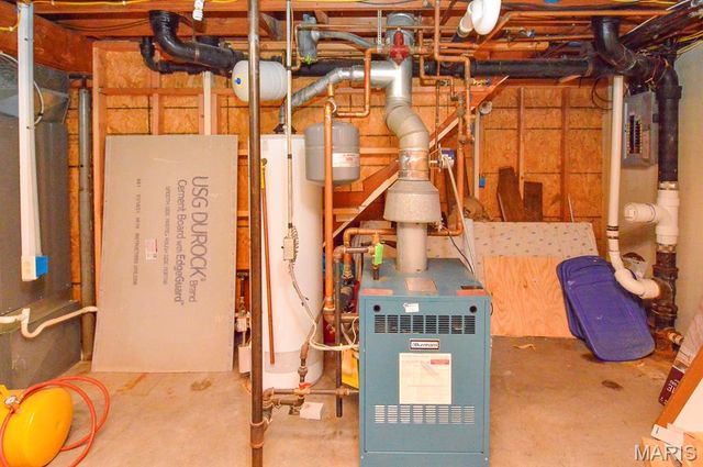 5 Weigela Court, Swansea, IL 62226