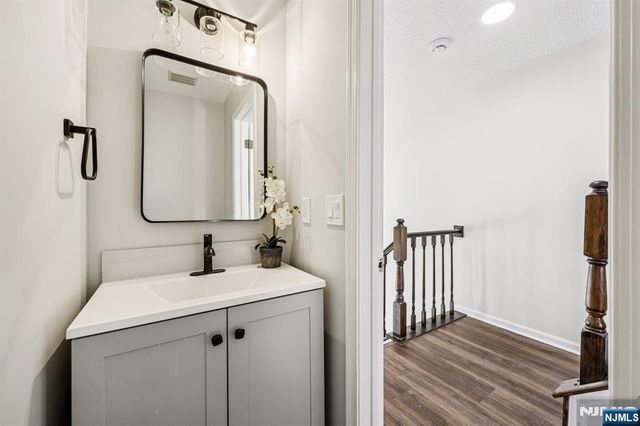 1075 Ash Drive, Mahwah, NJ 07430