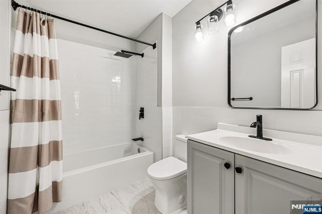 1075 Ash Drive, Mahwah, NJ 07430