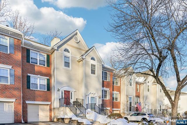 1075 Ash Drive, Mahwah, NJ 07430