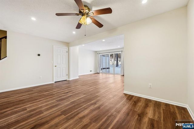 1075 Ash Drive, Mahwah, NJ 07430