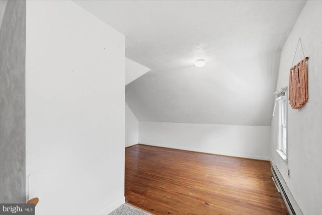 890 MELROSE LN, York, PA 17402