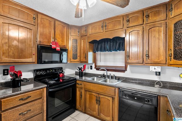 1264 OLD OAK CIRCLE, Birmingham, AL 35235