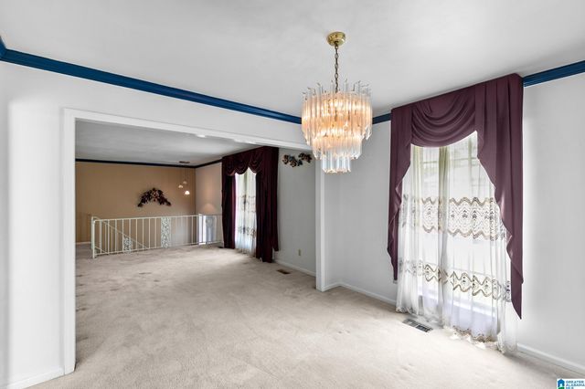 1264 OLD OAK CIRCLE, Birmingham, AL 35235