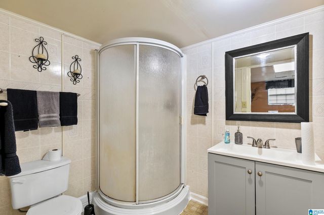 1264 OLD OAK CIRCLE, Birmingham, AL 35235