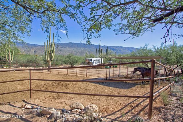 13670 E Camino La Cebadilla, Tucson, AZ 85749