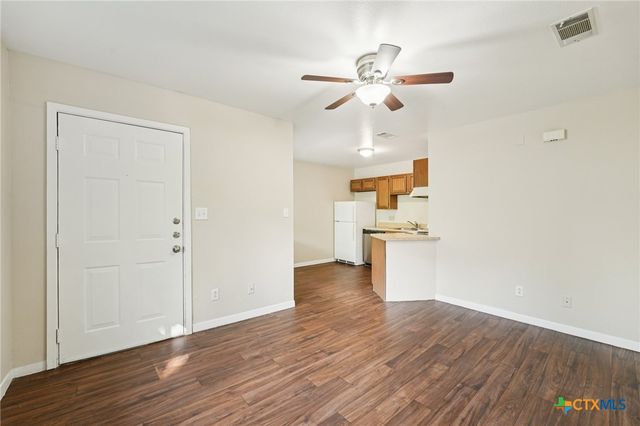 1634 Post Road, San Marcos, TX 78666