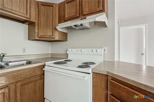 1634 Post Road, San Marcos, TX 78666