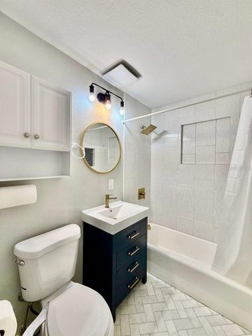 4406 W TRILBY AVENUE, Tampa, FL 33616