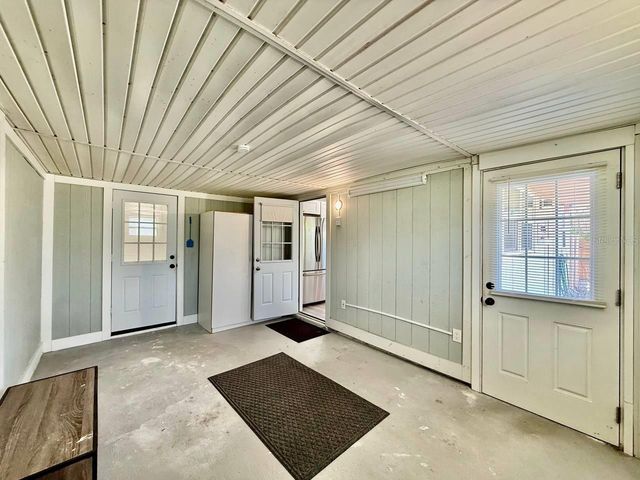 4406 W TRILBY AVENUE, Tampa, FL 33616