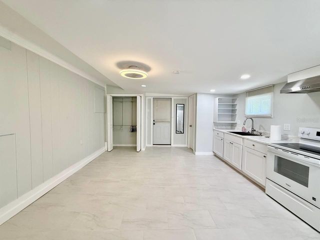 4406 W TRILBY AVENUE, Tampa, FL 33616