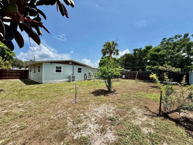 4406 W TRILBY AVENUE, Tampa, FL 33616