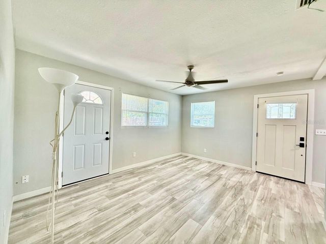 4406 W TRILBY AVENUE, Tampa, FL 33616