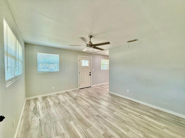 4406 W TRILBY AVENUE, Tampa, FL 33616