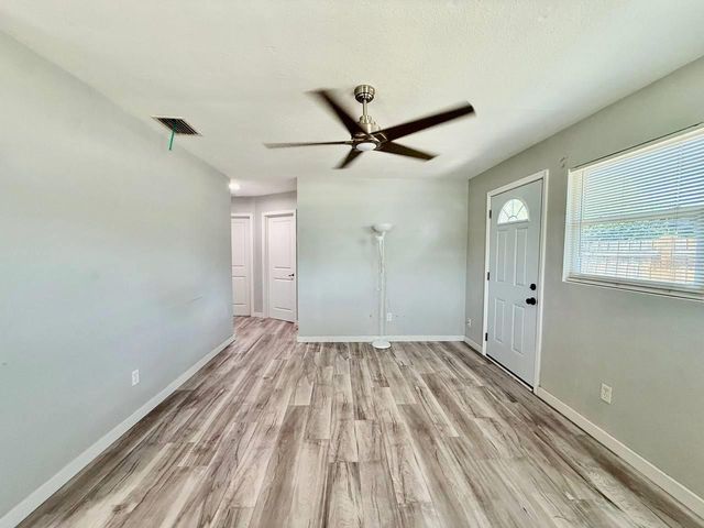 4406 W TRILBY AVENUE, Tampa, FL 33616