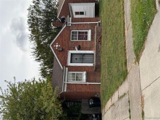 9590 Sussex Street, Detroit, MI 48227