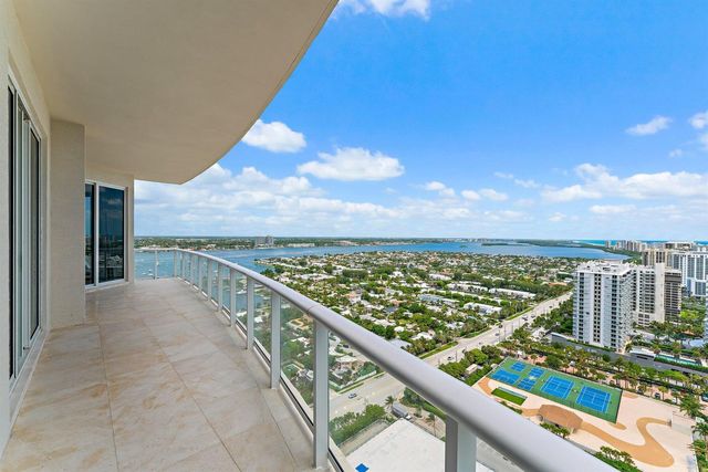 2700 N Ocean Drive Ph-1b, Singer Island, FL 33404