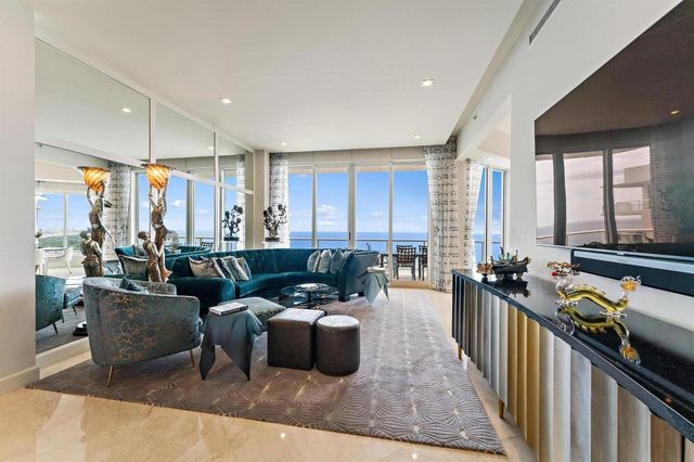 2700 N Ocean Drive Ph-1b, Singer Island, FL 33404
